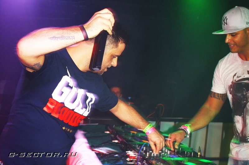 24.11.12 / 5  JE CREW: Lord,give JE a sign! /  Monaclub