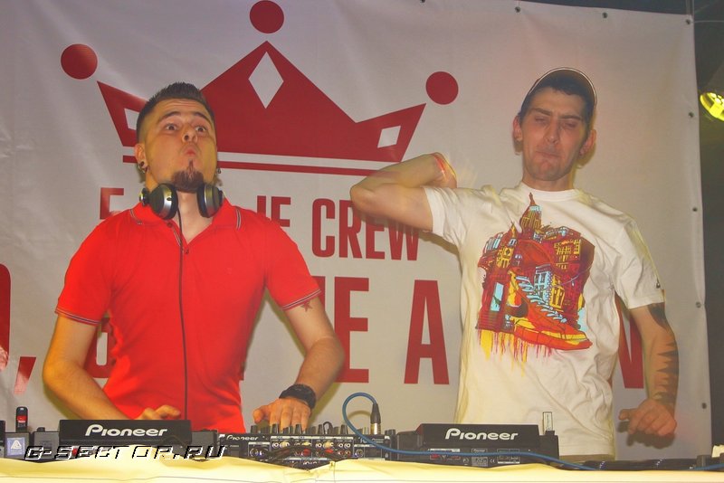 24.11.12 / 5  JE CREW: Lord,give JE a sign! /  Monaclub