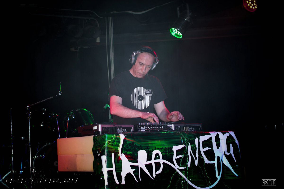 08.09.12 / Hard Energy: Headfuck Attack /  Monaclub (2)