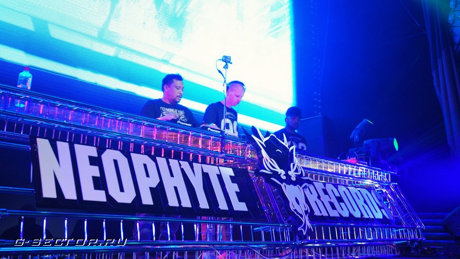 9.03.14 / Neophyte Records: Bigger Than Ever Moscow / 