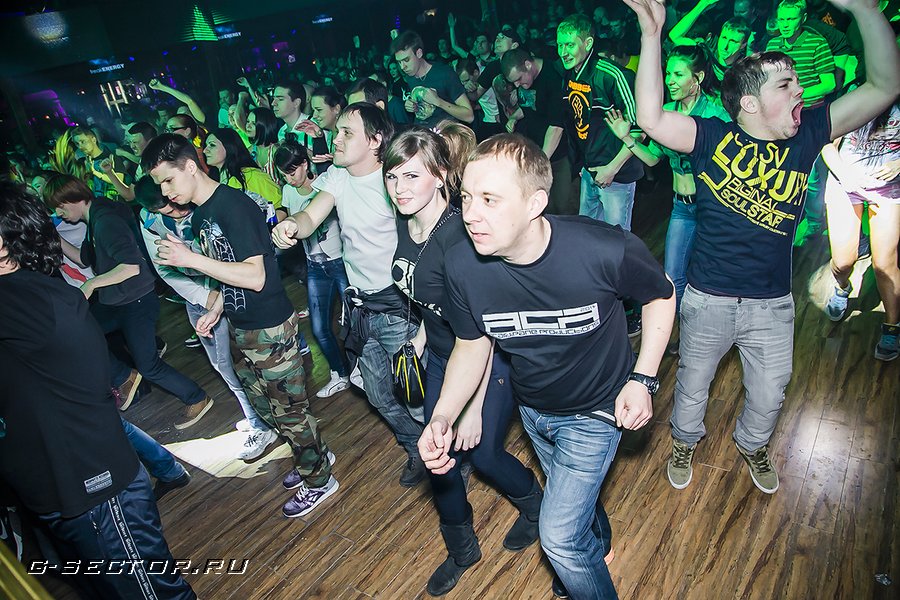 9.03.14 / Neophyte Rec: Bigger Than Ever Moscow /  (2)