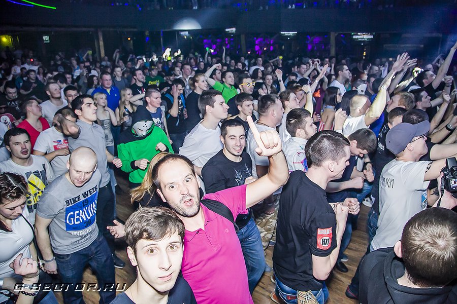 9.03.14 / Neophyte Rec: Bigger Than Ever Moscow /  (2)