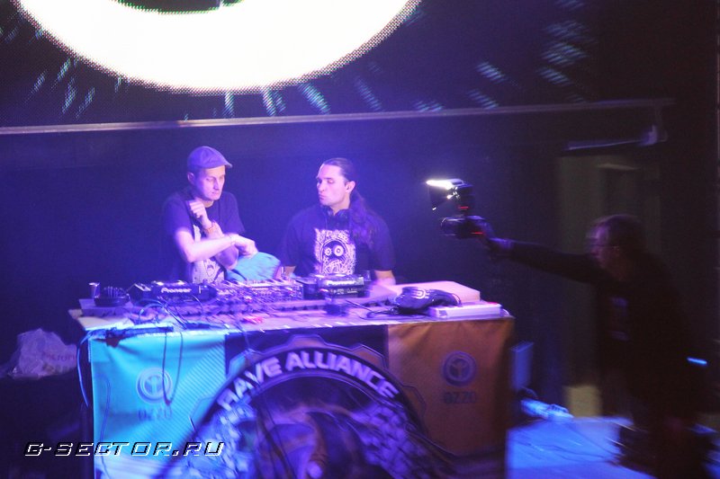 9.02.13 / Rave Alliance /  Hall (3)