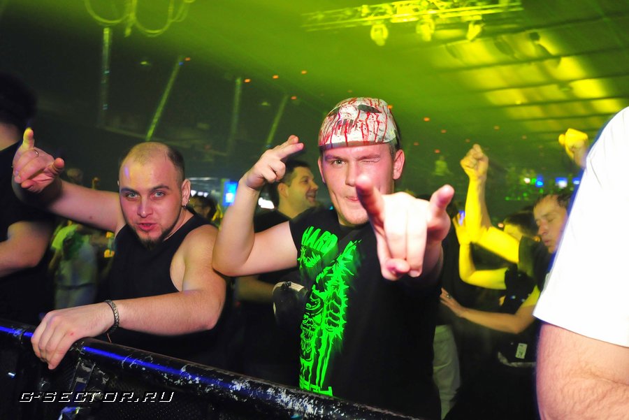 3.11.13 / UNDER PRESSURE: Biohazard / Arena Moscow