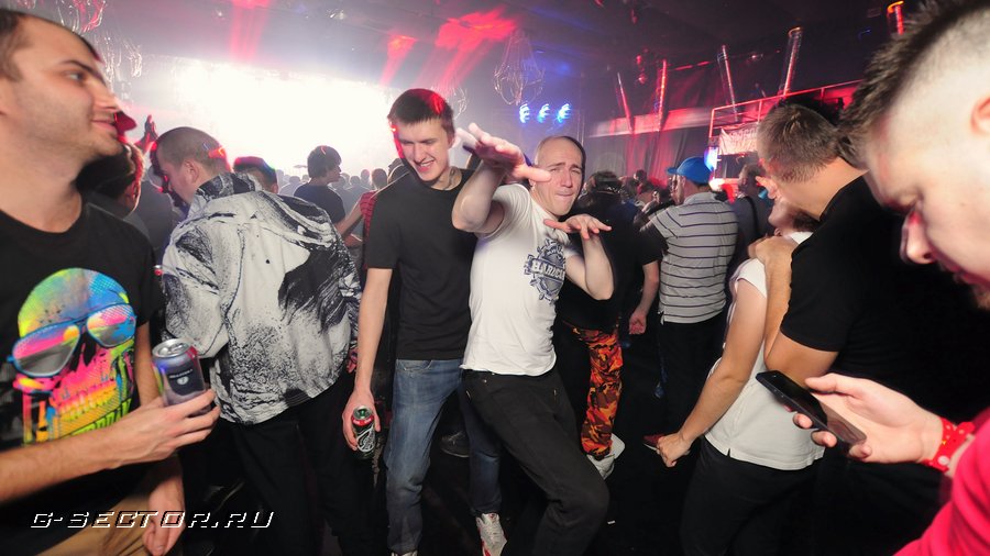 3.11.13 / UNDER PRESSURE: Biohazard / Arena Moscow