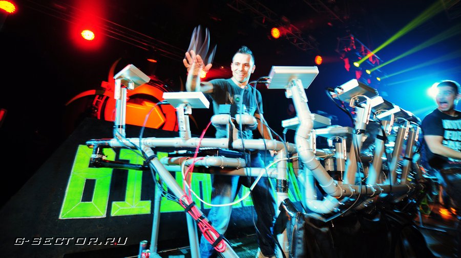 3.11.13 / UNDER PRESSURE: Biohazard / Arena Moscow