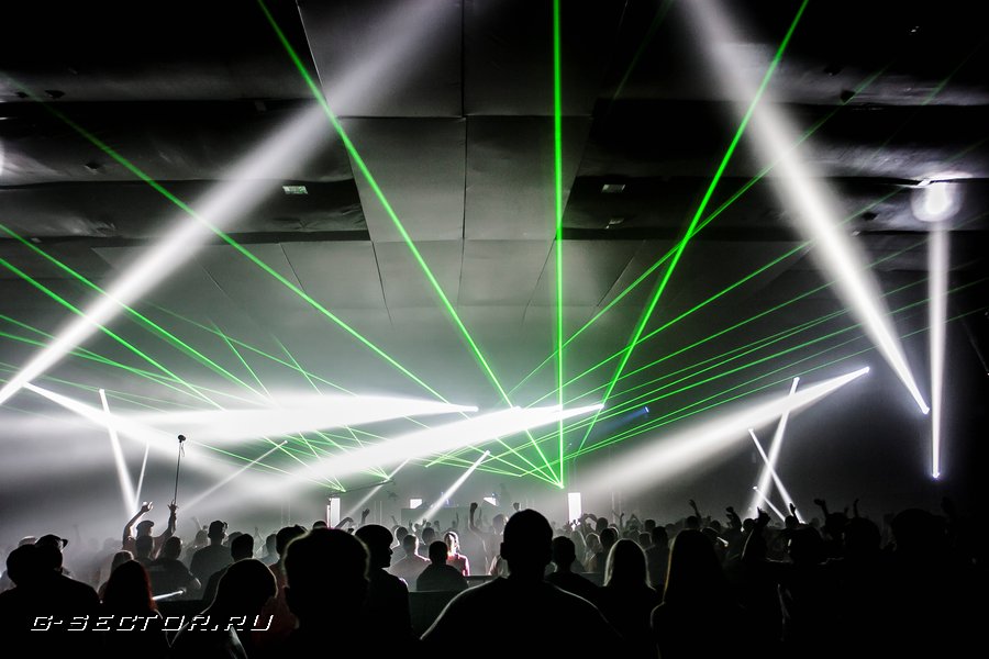 2.11.14 / Under Pressure: Supremacy /  Ray Just Arena