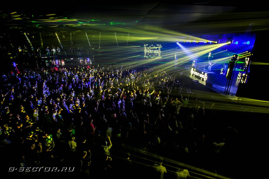 2.11.14 / Under Pressure: Supremacy /  Ray Just Arena