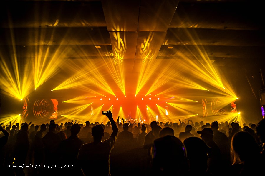 2.11.14 / Under Pressure: Supremacy /  Ray Just Arena